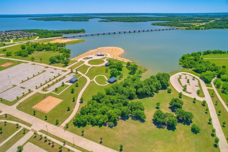 Best Siding Installation pros in Azle, TX